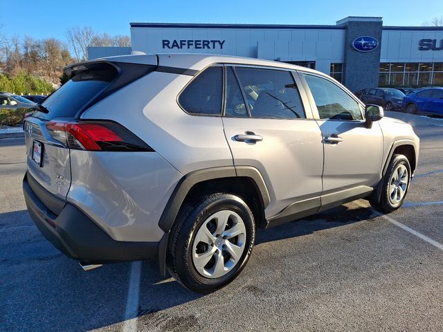 2022 Toyota RAV4 LE