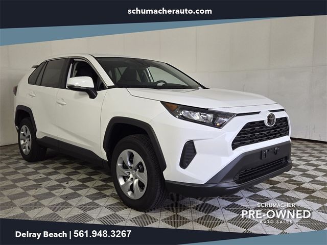 2022 Toyota RAV4 LE