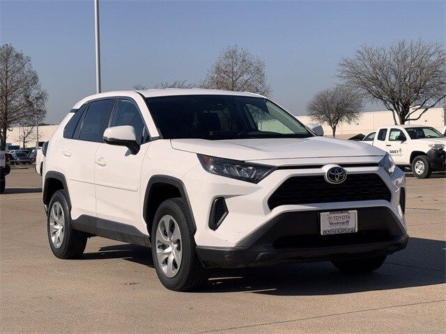 2022 Toyota RAV4 LE