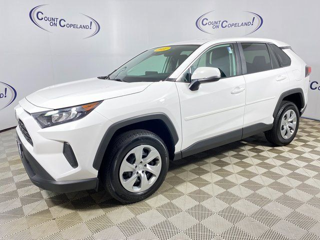 2022 Toyota RAV4 LE