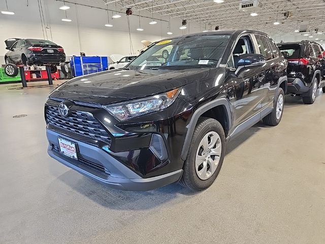 2022 Toyota RAV4 LE