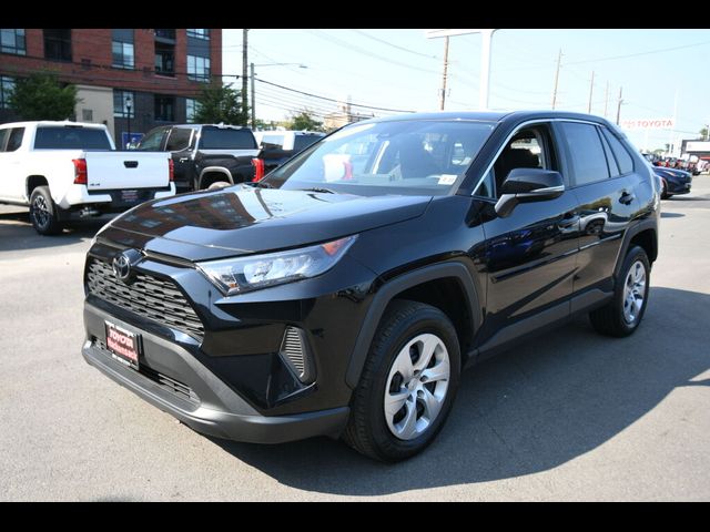 2022 Toyota RAV4 LE