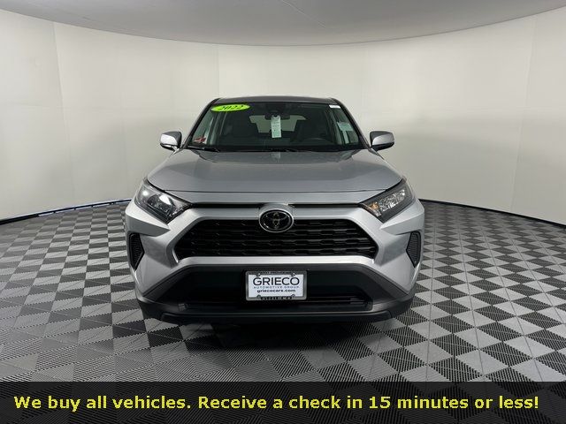 2022 Toyota RAV4 LE