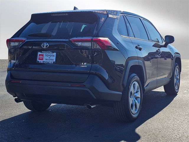 2022 Toyota RAV4 LE