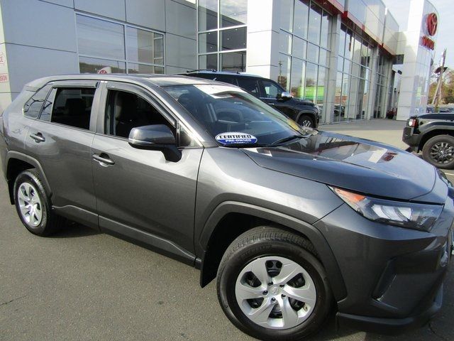 2022 Toyota RAV4 LE