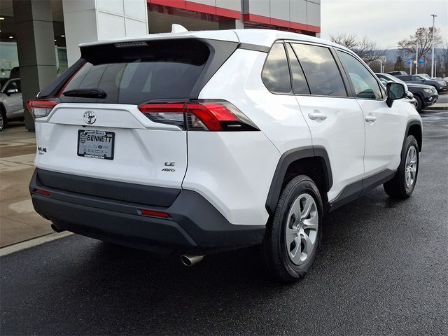 2022 Toyota RAV4 LE