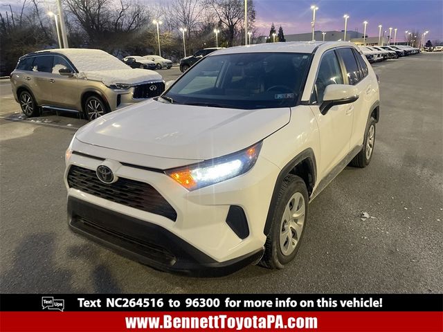 2022 Toyota RAV4 LE