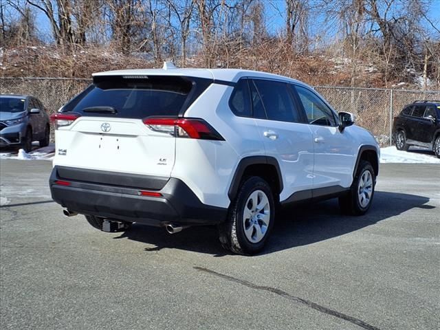 2022 Toyota RAV4 LE