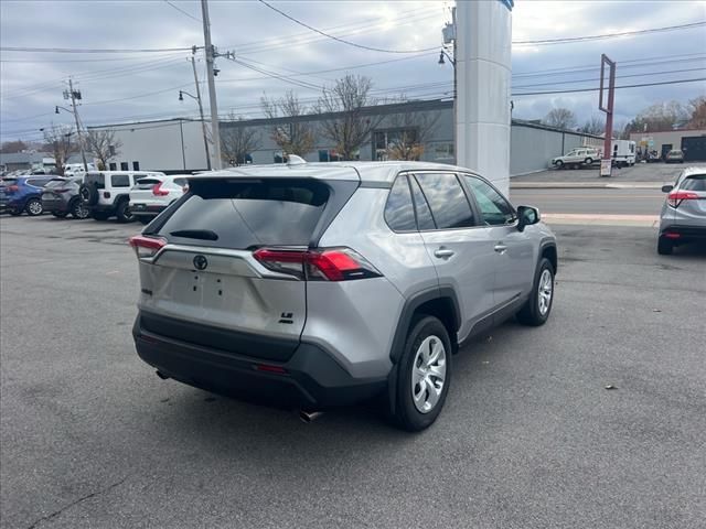 2022 Toyota RAV4 LE