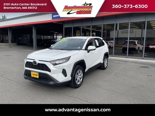 2022 Toyota RAV4 LE