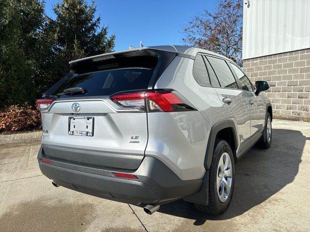 2022 Toyota RAV4 LE