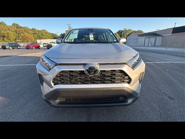 2022 Toyota RAV4 LE