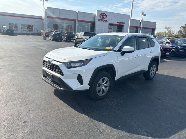 2022 Toyota RAV4 LE