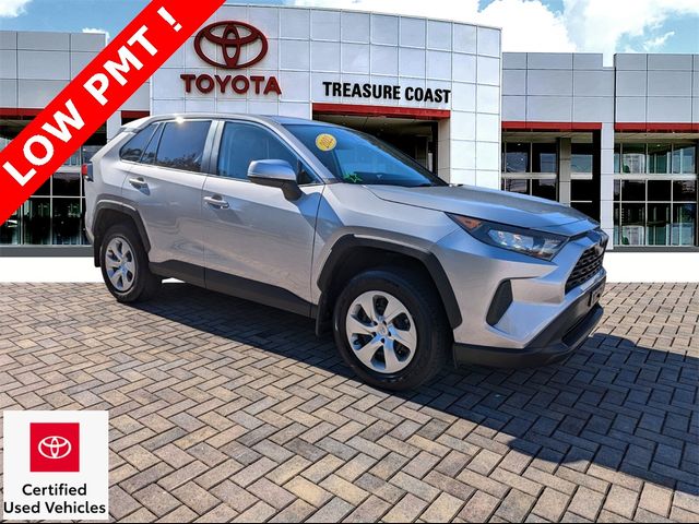 2022 Toyota RAV4 LE