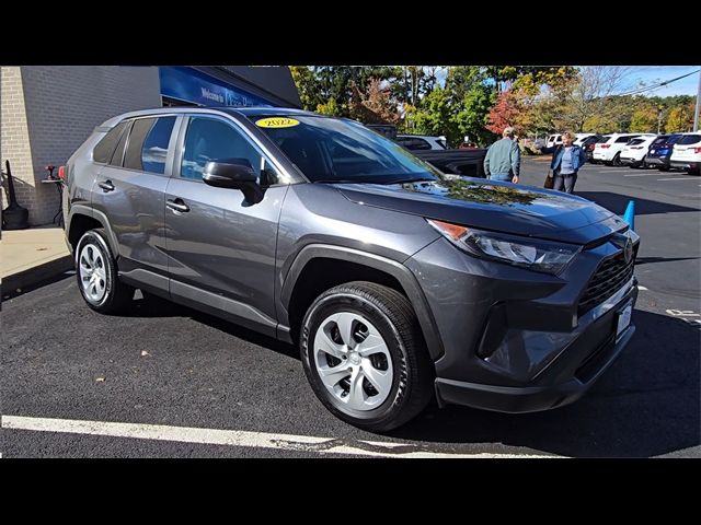 2022 Toyota RAV4 LE