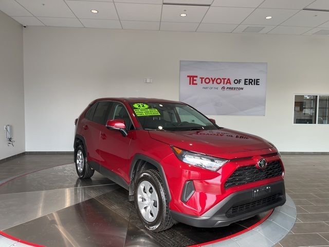 2022 Toyota RAV4 LE