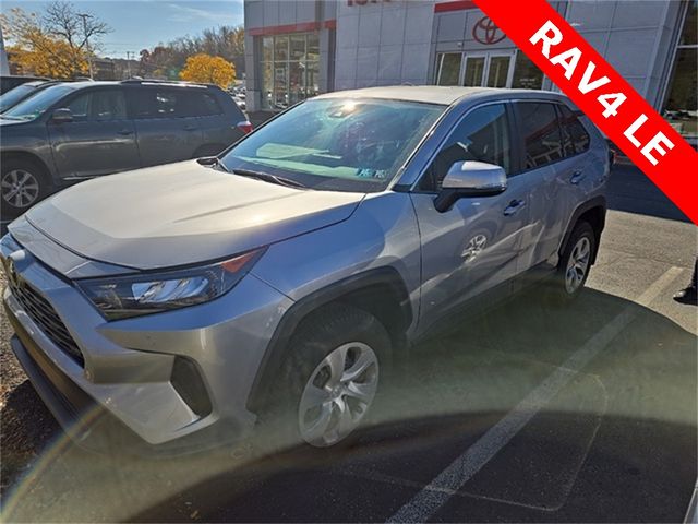 2022 Toyota RAV4 LE