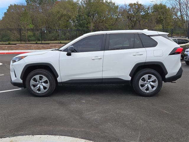 2022 Toyota RAV4 LE