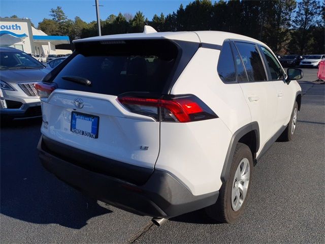 2022 Toyota RAV4 LE