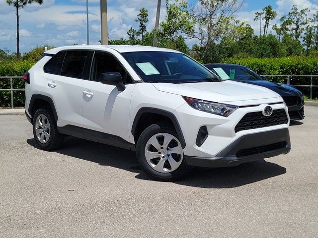 2022 Toyota RAV4 LE