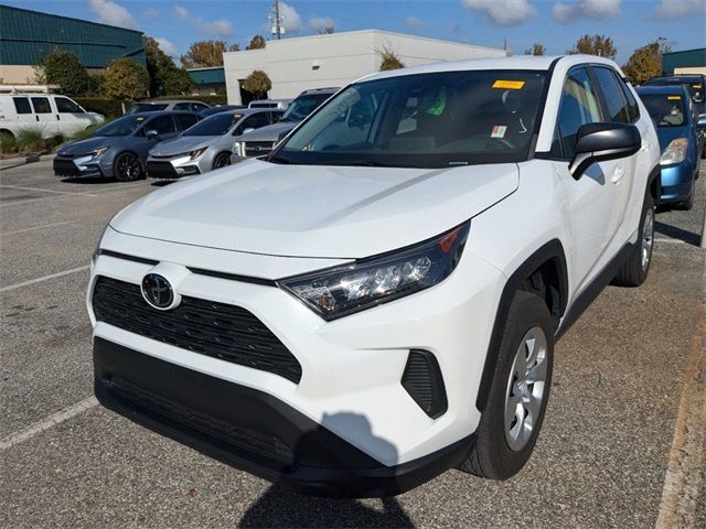 2022 Toyota RAV4 LE