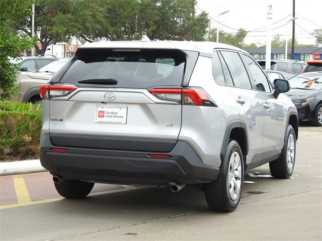 2022 Toyota RAV4 LE