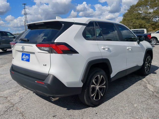 2022 Toyota RAV4 LE