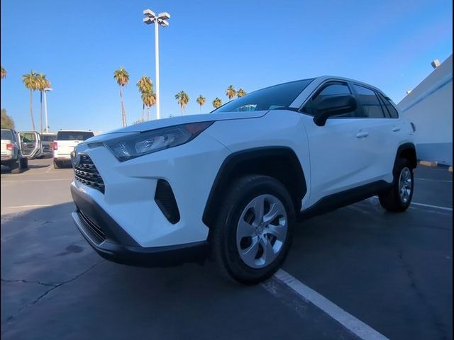 2022 Toyota RAV4 LE