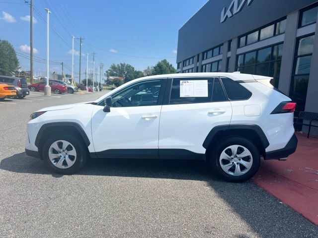 2022 Toyota RAV4 LE