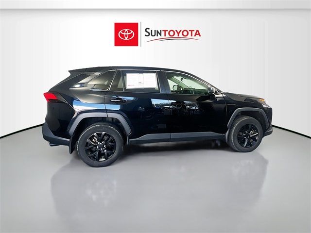 2022 Toyota RAV4 LE