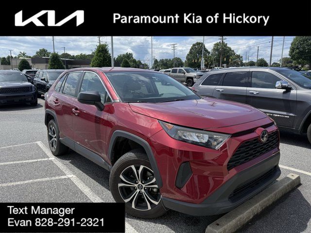 2022 Toyota RAV4 LE