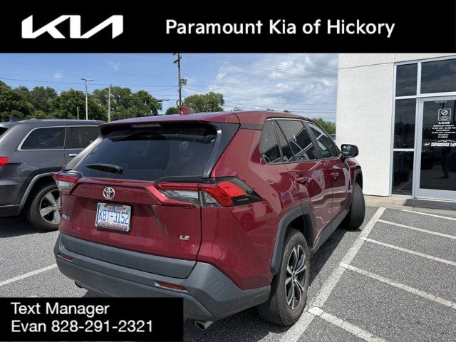 2022 Toyota RAV4 LE