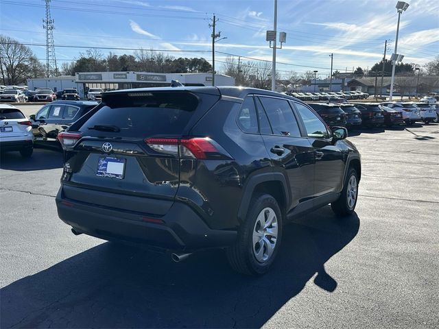 2022 Toyota RAV4 LE