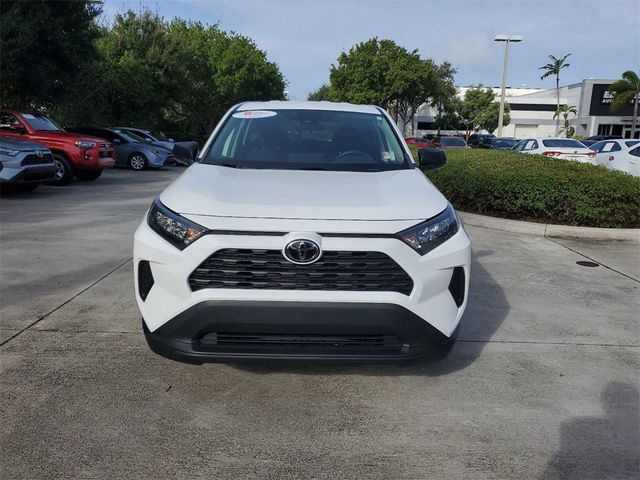 2022 Toyota RAV4 LE