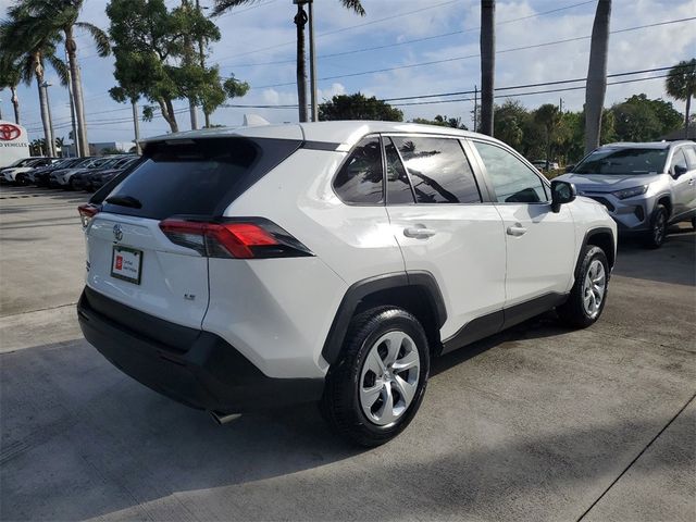 2022 Toyota RAV4 LE