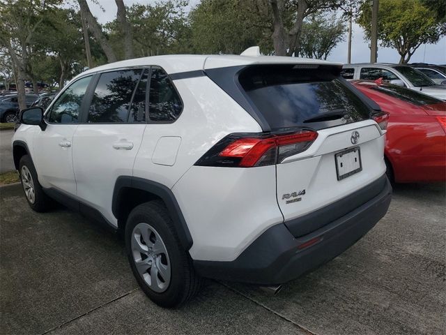 2022 Toyota RAV4 LE