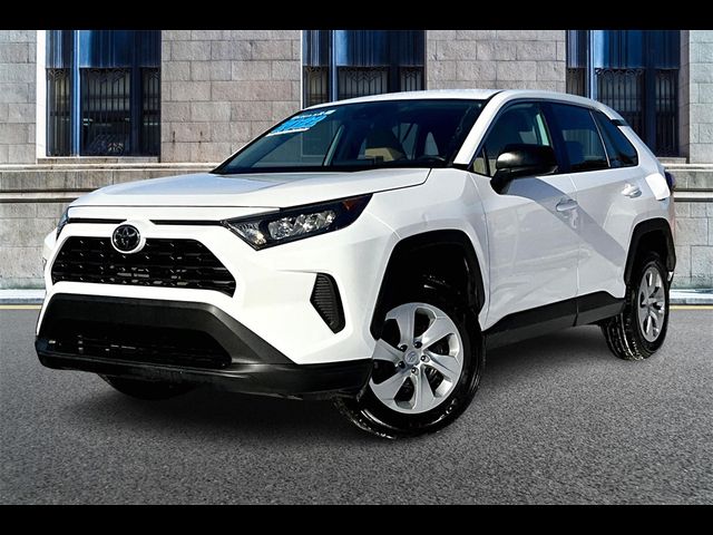 2022 Toyota RAV4 LE