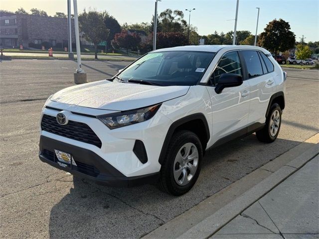 2022 Toyota RAV4 LE