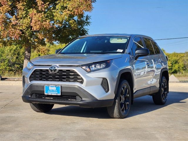 2022 Toyota RAV4 LE