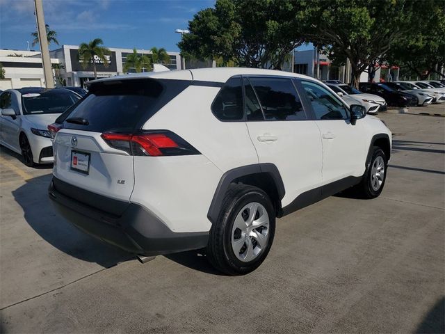 2022 Toyota RAV4 LE