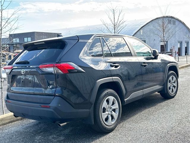 2022 Toyota RAV4 LE