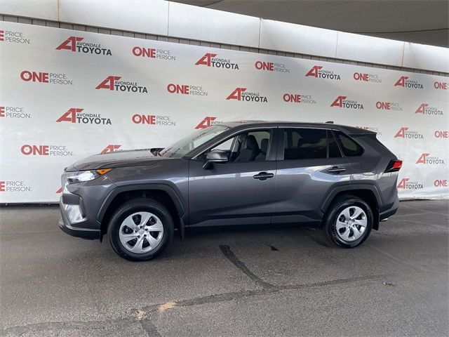 2022 Toyota RAV4 LE