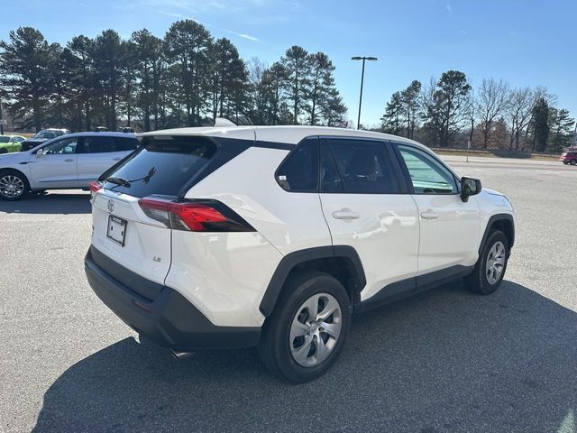 2022 Toyota RAV4 LE