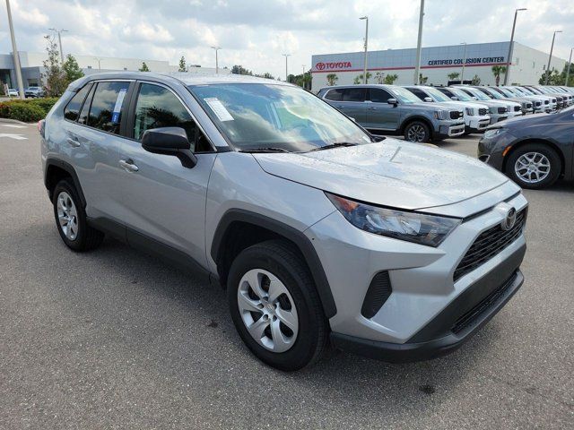 2022 Toyota RAV4 LE