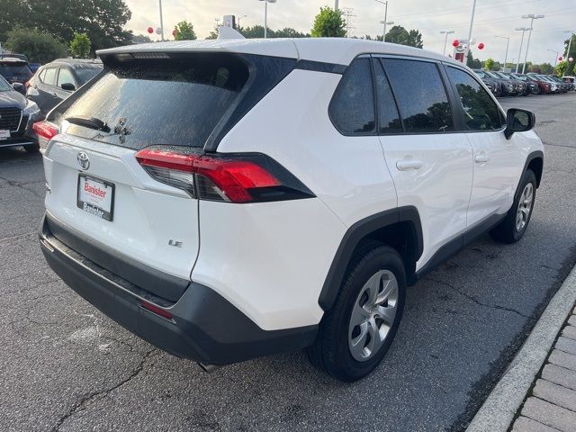 2022 Toyota RAV4 LE