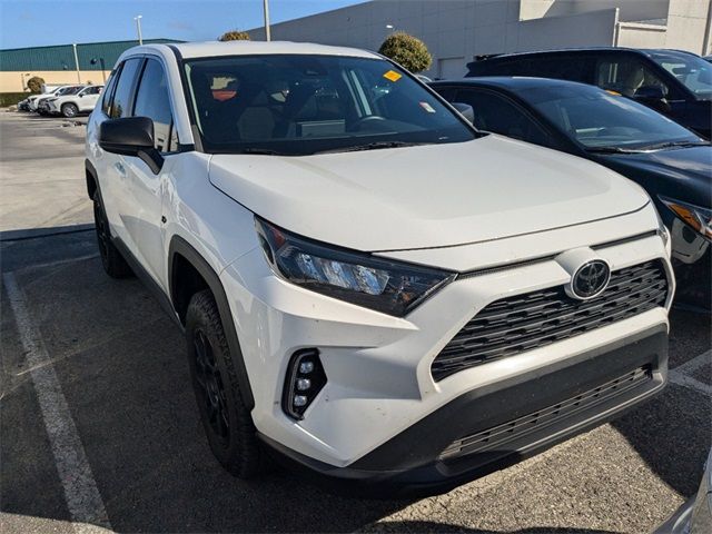 2022 Toyota RAV4 LE