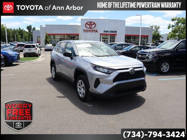 2022 Toyota RAV4 LE