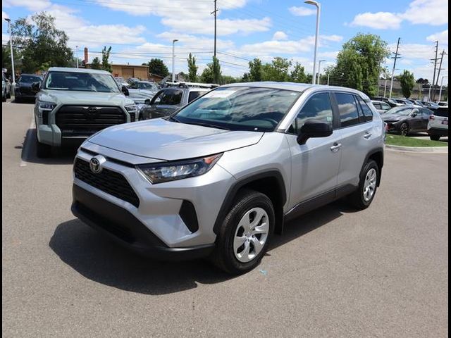 2022 Toyota RAV4 LE