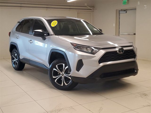 2022 Toyota RAV4 LE