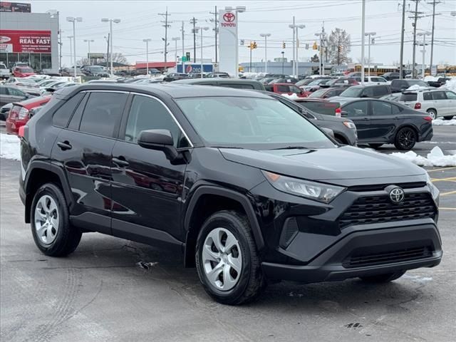 2022 Toyota RAV4 LE